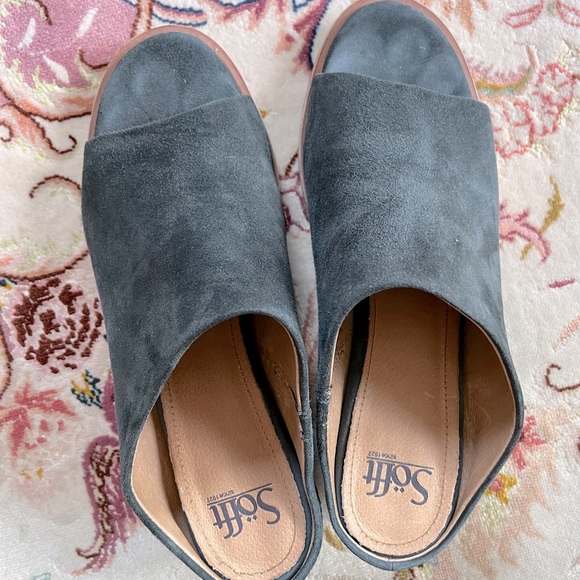 Sofft Women’s Carrey Slide in Hunter Gray Suede Size 10M - Picture 2 of 5